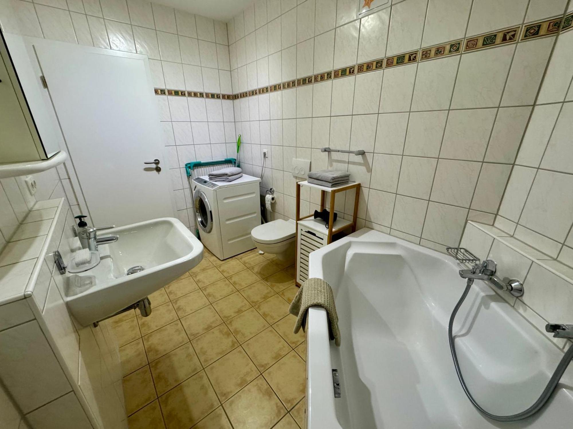 K14 - Am Kurpark - Therme * Bad Saarow